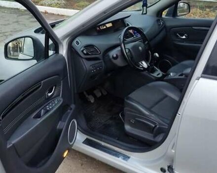 Серый Рено Гранд Сценик, объемом двигателя 1.6 л и пробегом 310 тыс. км за 7300 $, фото 9 на Automoto.ua