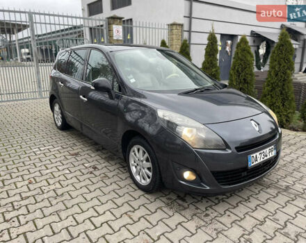 Серый Рено Гранд Сценик, объемом двигателя 1.6 л и пробегом 215 тыс. км за 6850 $, фото 5 на Automoto.ua