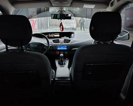 Серый Рено Гранд Сценик, объемом двигателя 1.5 л и пробегом 292 тыс. км за 6700 $, фото 27 на Automoto.ua