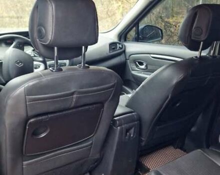 Серый Рено Гранд Сценик, объемом двигателя 1.6 л и пробегом 335 тыс. км за 7400 $, фото 61 на Automoto.ua