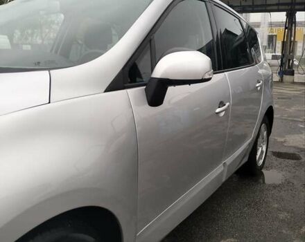 Рено Гранд Сценик 2011 в Чернигове на Automoto.ua Серый Рено Гранд Сценик, объемом двигателя 1.5 л и пробегом 220 тыс. км за 8500 $, фото 4 на Automoto.ua