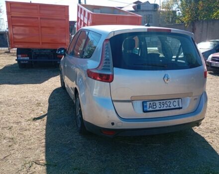 Серый Рено Гранд Сценик, объемом двигателя 1.5 л и пробегом 184 тыс. км за 5900 $, фото 2 на Automoto.ua