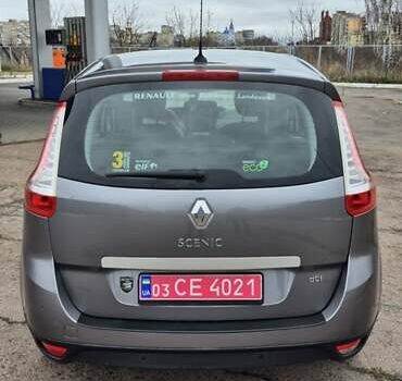 Серый Рено Гранд Сценик, объемом двигателя 1.6 л и пробегом 149 тыс. км за 8500 $, фото 11 на Automoto.ua