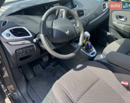 Сірий Рено Гранд Сценік, об'ємом двигуна 1.5 л та пробігом 244 тис. км за 7900 $, фото 6 на Automoto.ua