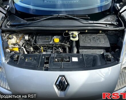 Серый Рено Гранд Сценик, объемом двигателя 1.6 л и пробегом 268 тыс. км за 8100 $, фото 13 на Automoto.ua