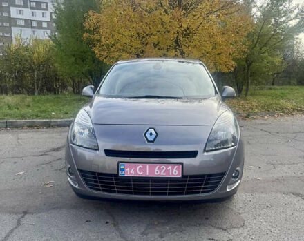 Сірий Рено Гранд Сценік, об'ємом двигуна 1.5 л та пробігом 190 тис. км за 8300 $, фото 12 на Automoto.ua