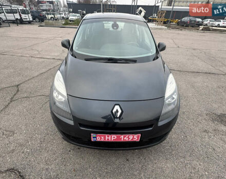 Сірий Рено Гранд Сценік, об'ємом двигуна 1.6 л та пробігом 219 тис. км за 9000 $, фото 17 на Automoto.ua