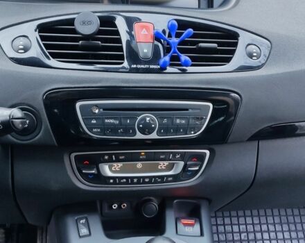 Серый Рено Гранд Сценик, объемом двигателя 1.6 л и пробегом 310 тыс. км за 7300 $, фото 9 на Automoto.ua