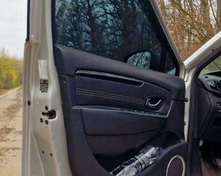 Серый Рено Гранд Сценик, объемом двигателя 1.6 л и пробегом 335 тыс. км за 7400 $, фото 50 на Automoto.ua