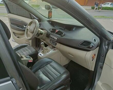 Сірий Рено Гранд Сценік, об'ємом двигуна 1.6 л та пробігом 283 тис. км за 7350 $, фото 10 на Automoto.ua