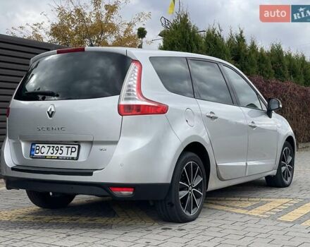 Серый Рено Гранд Сценик, объемом двигателя 2 л и пробегом 249 тыс. км за 8450 $, фото 19 на Automoto.ua