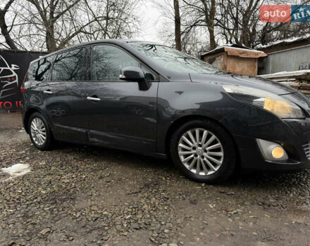 Серый Рено Гранд Сценик, объемом двигателя 1.6 л и пробегом 265 тыс. км за 7950 $, фото 10 на Automoto.ua