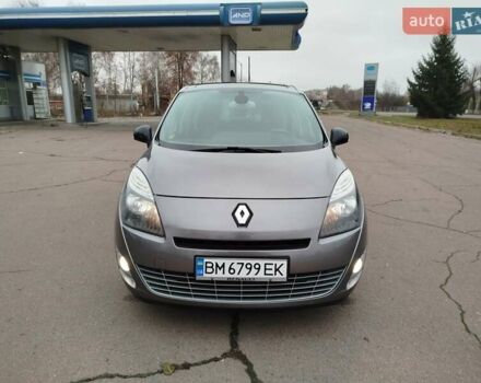 Серый Рено Гранд Сценик, объемом двигателя 1.6 л и пробегом 267 тыс. км за 8150 $, фото 2 на Automoto.ua
