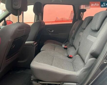 Серый Рено Гранд Сценик, объемом двигателя 1.46 л и пробегом 278 тыс. км за 8490 $, фото 11 на Automoto.ua