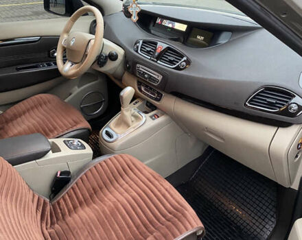 Серый Рено Гранд Сценик, объемом двигателя 1.46 л и пробегом 280 тыс. км за 8000 $, фото 1 на Automoto.ua