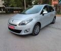 Серый Рено Гранд Сценик, объемом двигателя 1.6 л и пробегом 230 тыс. км за 7799 $, фото 1 на Automoto.ua