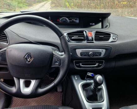 Серый Рено Гранд Сценик, объемом двигателя 1.6 л и пробегом 330 тыс. км за 7400 $, фото 5 на Automoto.ua