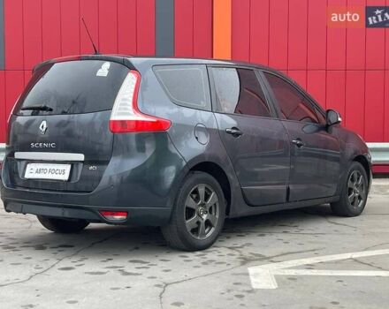 Серый Рено Гранд Сценик, объемом двигателя 1.46 л и пробегом 278 тыс. км за 8490 $, фото 7 на Automoto.ua