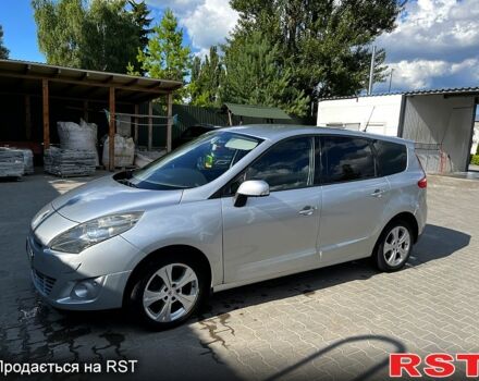 Серый Рено Гранд Сценик, объемом двигателя 1.6 л и пробегом 268 тыс. км за 8100 $, фото 2 на Automoto.ua