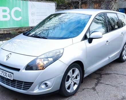 Серый Рено Гранд Сценик, объемом двигателя 1.6 л и пробегом 310 тыс. км за 7300 $, фото 6 на Automoto.ua