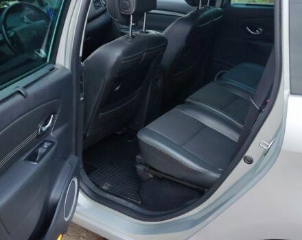 Серый Рено Гранд Сценик, объемом двигателя 1.6 л и пробегом 310 тыс. км за 7300 $, фото 19 на Automoto.ua