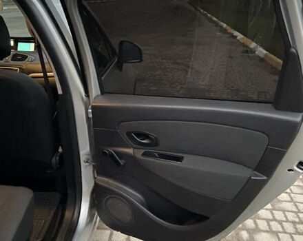 Серый Рено Гранд Сценик, объемом двигателя 1.46 л и пробегом 284 тыс. км за 5950 $, фото 11 на Automoto.ua