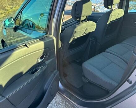 Серый Рено Гранд Сценик, объемом двигателя 1.5 л и пробегом 240 тыс. км за 7500 $, фото 19 на Automoto.ua