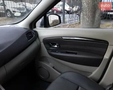 Серый Рено Гранд Сценик, объемом двигателя 1.46 л и пробегом 303 тыс. км за 9600 $, фото 8 на Automoto.ua