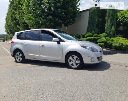 Сірий Рено Гранд Сценік, об'ємом двигуна 1.5 л та пробігом 280 тис. км за 7150 $, фото 1 на Automoto.ua