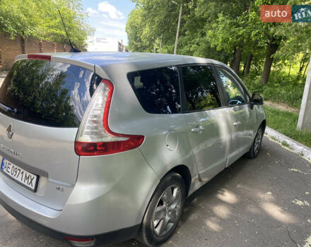 Сірий Рено Гранд Сценік, об'ємом двигуна 1.46 л та пробігом 228 тис. км за 7900 $, фото 4 на Automoto.ua