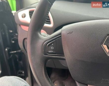 Серый Рено Гранд Сценик, объемом двигателя 1.46 л и пробегом 278 тыс. км за 8490 $, фото 19 на Automoto.ua