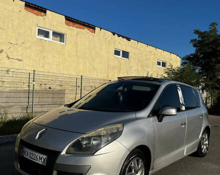 Серый Рено Гранд Сценик, объемом двигателя 1.6 л и пробегом 246 тыс. км за 6500 $, фото 2 на Automoto.ua