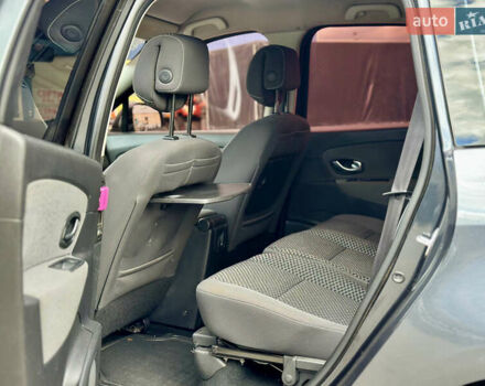 Рено Гранд Сценик 2011 в Киеве на Automoto.ua Серый Рено Гранд Сценик, объемом двигателя 1.46 л и пробегом 277 тыс. км за 8300 $, фото 14 на Automoto.ua