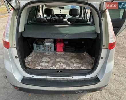 Сірий Рено Гранд Сценік, об'ємом двигуна 1.46 л та пробігом 193 тис. км за 6799 $, фото 16 на Automoto.ua