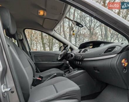 Серый Рено Гранд Сценик, объемом двигателя 1.5 л и пробегом 261 тыс. км за 5999 $, фото 20 на Automoto.ua