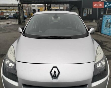 Рено Гранд Сценик 2011 в Чернигове на Automoto.ua Серый Рено Гранд Сценик, объемом двигателя 1.5 л и пробегом 220 тыс. км за 8500 $, фото 11 на Automoto.ua