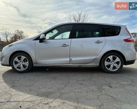 Сірий Рено Гранд Сценік, об'ємом двигуна 1.46 л та пробігом 193 тис. км за 6799 $, фото 3 на Automoto.ua