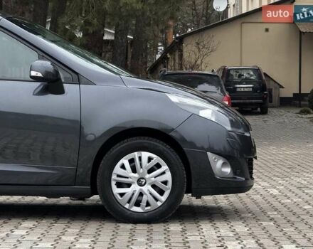 Сірий Рено Гранд Сценік, об'ємом двигуна 1.6 л та пробігом 218 тис. км за 7650 $, фото 3 на Automoto.ua