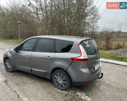 Серый Рено Гранд Сценик, объемом двигателя 1.46 л и пробегом 277 тыс. км за 6900 $, фото 6 на Automoto.ua