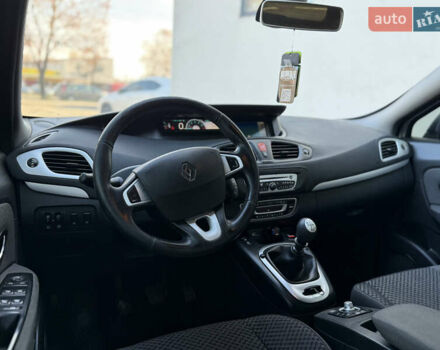 Серый Рено Гранд Сценик, объемом двигателя 1.6 л и пробегом 305 тыс. км за 6900 $, фото 12 на Automoto.ua