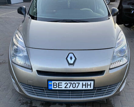 Серый Рено Гранд Сценик, объемом двигателя 1.46 л и пробегом 280 тыс. км за 8000 $, фото 9 на Automoto.ua