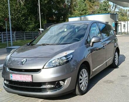 Сірий Рено Гранд Сценік, об'ємом двигуна 1.6 л та пробігом 221 тис. км за 8800 $, фото 9 на Automoto.ua