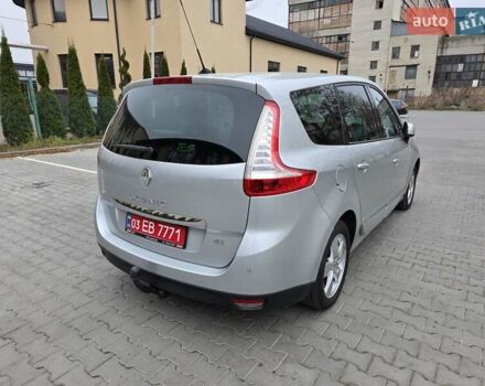 Сірий Рено Гранд Сценік, об'ємом двигуна 1.5 л та пробігом 230 тис. км за 8650 $, фото 13 на Automoto.ua
