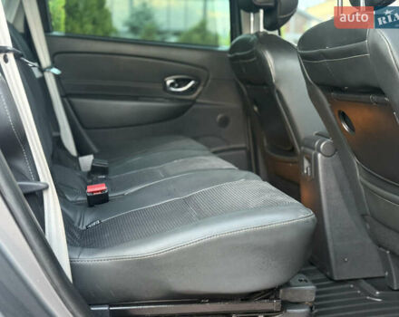 Серый Рено Гранд Сценик, объемом двигателя 2 л и пробегом 241 тыс. км за 10950 $, фото 44 на Automoto.ua