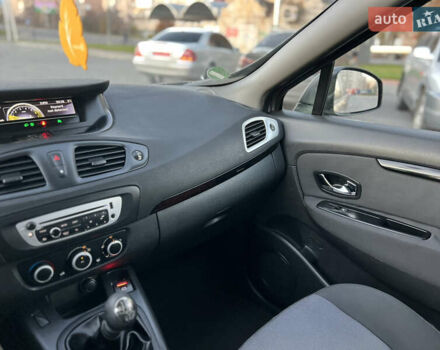 Сірий Рено Гранд Сценік, об'ємом двигуна 1.6 л та пробігом 238 тис. км за 8700 $, фото 56 на Automoto.ua