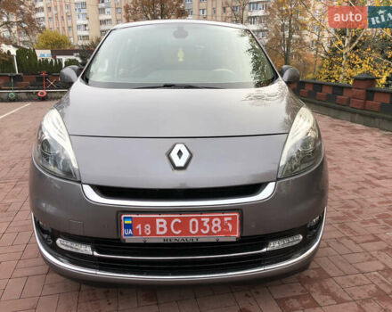 Серый Рено Гранд Сценик, объемом двигателя 2 л и пробегом 197 тыс. км за 10700 $, фото 1 на Automoto.ua