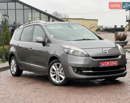 Серый Рено Гранд Сценик, объемом двигателя 1.6 л и пробегом 238 тыс. км за 9500 $, фото 35 на Automoto.ua