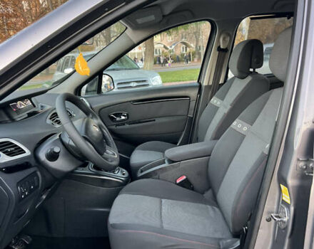 Серый Рено Гранд Сценик, объемом двигателя 1.6 л и пробегом 240 тыс. км за 7999 $, фото 46 на Automoto.ua