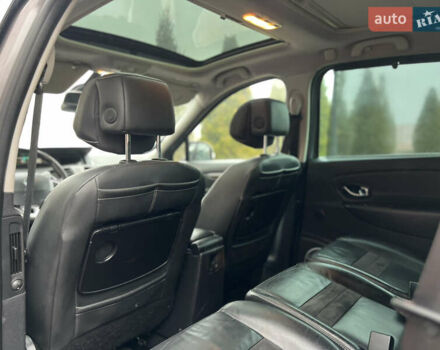 Серый Рено Гранд Сценик, объемом двигателя 1.6 л и пробегом 238 тыс. км за 9500 $, фото 28 на Automoto.ua