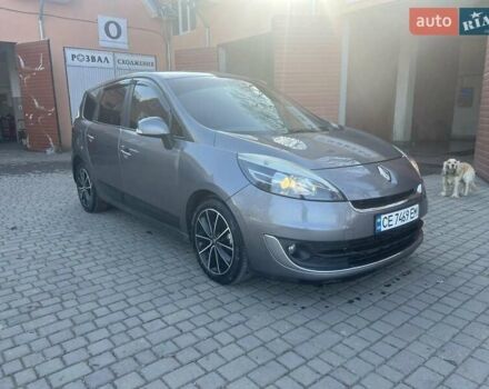 Серый Рено Гранд Сценик, объемом двигателя 1.5 л и пробегом 272 тыс. км за 8000 $, фото 2 на Automoto.ua